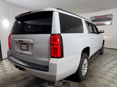 Used 2019 Chevrolet Suburban LT RWD image 13
