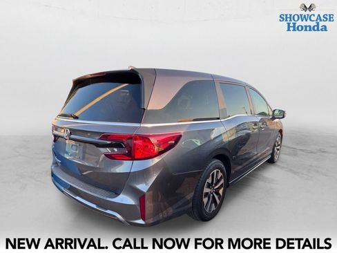 Certified 2025 Honda Odyssey EX-L image 5