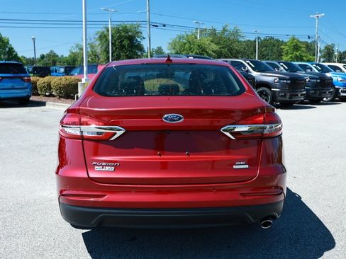Used 2019 Ford Fusion SE FWD image 7