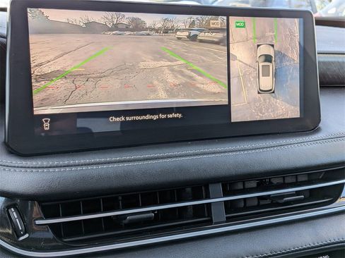 Used 2025 INFINITI QX60 Sensory image 16