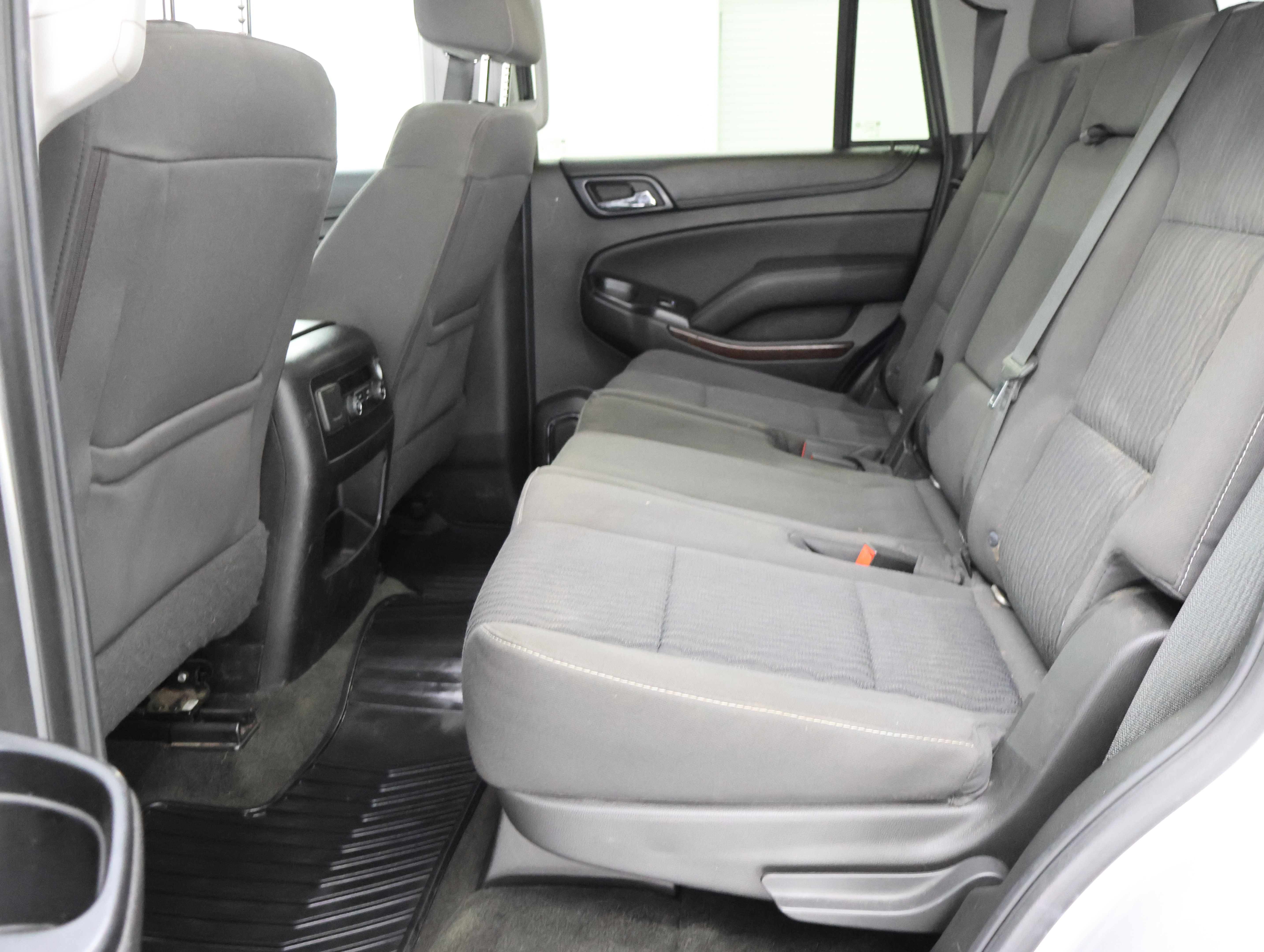 Used 2018 GMC Yukon SLE w/ SLE Value Package AWD/4WD image 9