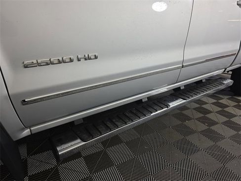 Used 2015 GMC Sierra 2500 SLT w/ Duramax Plus Package image 17