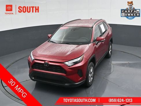 Used 2025 Toyota RAV4 XLE AWD/4WD image 47