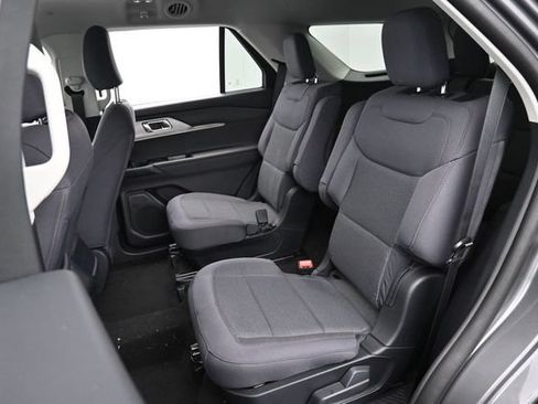 New 2026 Ford Explorer Active RWD image 35