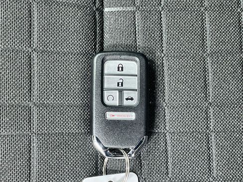 Certified 2026 Honda HR-V Sport image 32