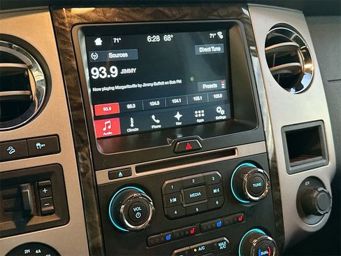 Used 2017 Ford Expedition Limited image 13