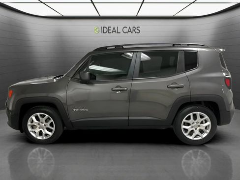 Used 2018 Jeep Renegade Latitude FWD image 8