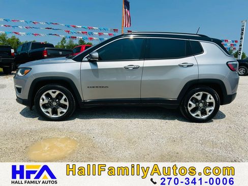Used 2020 Jeep Compass Limited w/ Safety & Security Group FWD image 2