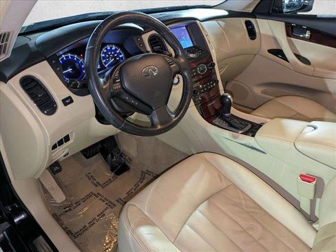 Used 2017 INFINITI QX50 2WD w/ Premium Plus Package image 10