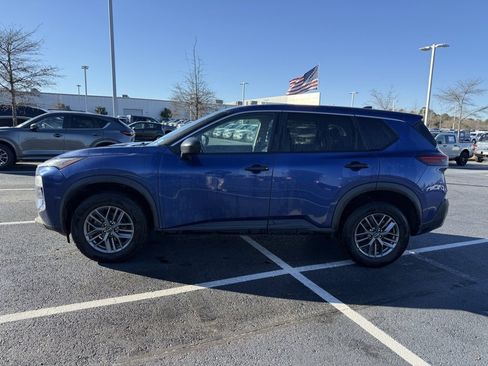 Used 2023 Nissan Rogue S image 4