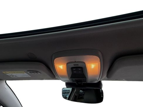 Used 2016 Volvo V60 T5 Cross Country Platinum image 27