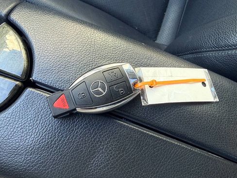 Used 2004 Mercedes-Benz E 500 4MATIC Sedan image 18