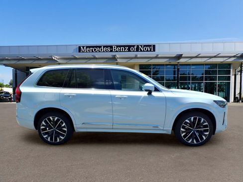 Used 2025 Volvo XC90 B6 Plus w/ Protection Package Premier AWD/4WD image 6