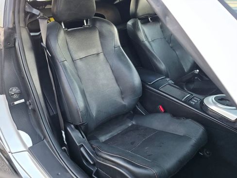 Used 2008 Nissan 350Z Touring image 14