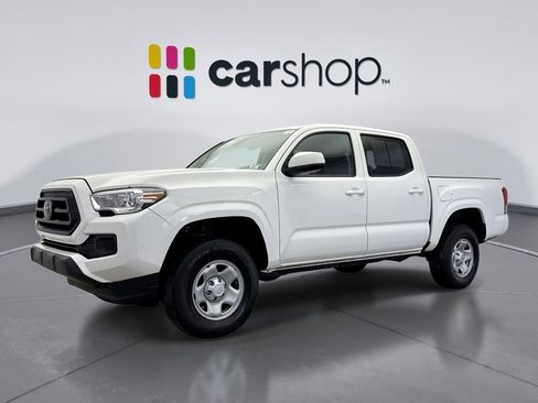 Used 2022 Toyota Tacoma SR image 1