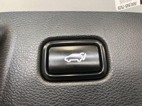 Used 2022 Kia Telluride SX w/ SX Prestige Package image 38