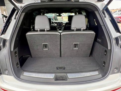 Used 2023 Cadillac XT6 Sport w/ Platinum Package image 6
