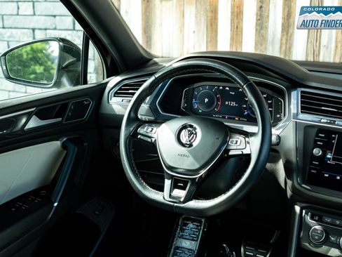Used 2020 Volkswagen Tiguan SEL Premium R-Line image 18