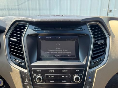 Used 2018 Hyundai Santa Fe SE w/ SE Premium Package 02 FWD image 32