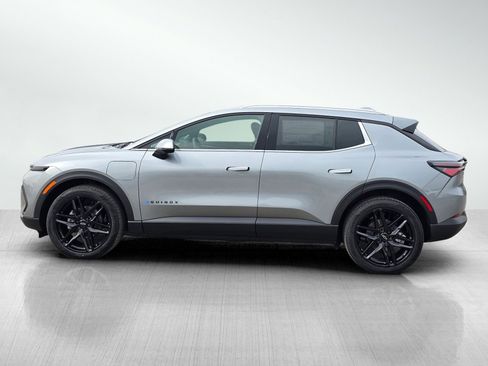New 2026 Chevrolet Equinox EV LT image 4