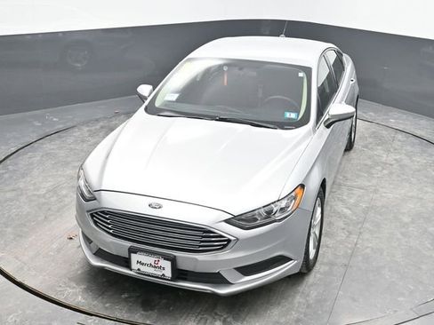 Used 2018 Ford Fusion SE image 20