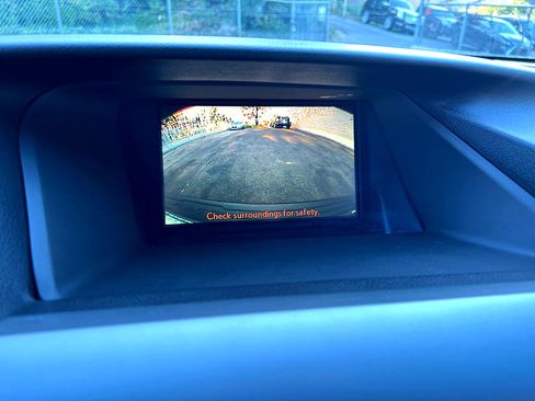 Used 2010 Lexus RX 450h AWD image 11