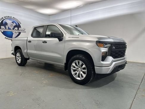 Used 2022 Chevrolet Silverado 1500 Custom AWD/4WD image 13
