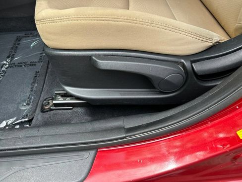 Used 2012 Hyundai Elantra GLS w/ Preferred Pkg 3 FWD image 15