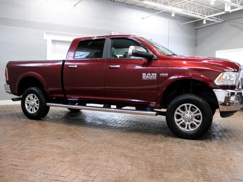 Used 2017 RAM 2500 Laramie w/ Convenience Group image 7