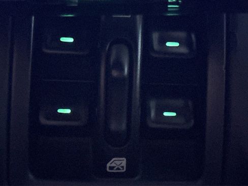 Used 2013 Jeep Wrangler Unlimited Sahara w/ Connectivity Group image 26