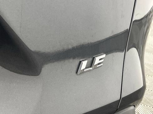 Used 2020 Toyota RAV4 LE w/ Carpet Mat Package image 27