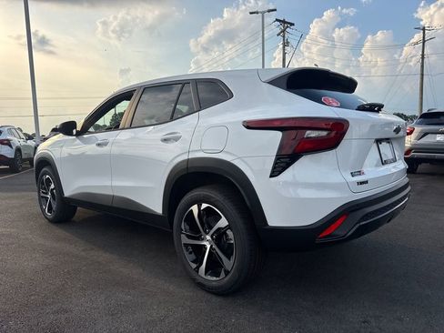 New 2026 Chevrolet Trax RS w/ Driver Confidence Package FWD image 4