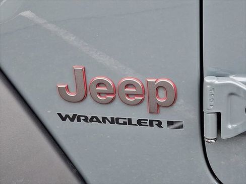 Certified 2025 Jeep Wrangler Unlimited Rubicon image 16