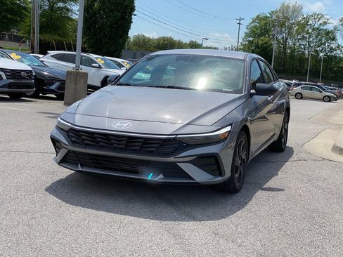 New 2026 Hyundai Elantra Sport FWD image 3