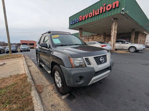 Used 2013 Nissan Xterra S image 1