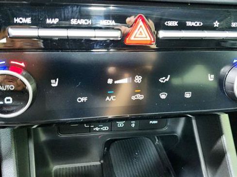 Used 2026 Hyundai Santa Cruz SEL FWD image 18