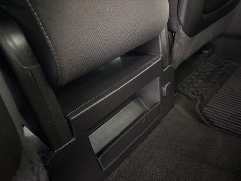 Used 2015 Chevrolet Silverado 1500 LT image 28