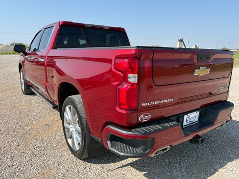 Used 2023 Chevrolet Silverado 1500 High Country w/ High Country Premium Package AWD/4WD image 7