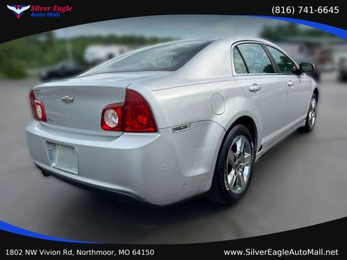 Used 2009 Chevrolet Malibu LT FWD image 4