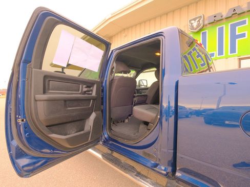 Used 2024 RAM 3500 Tradesman image 28