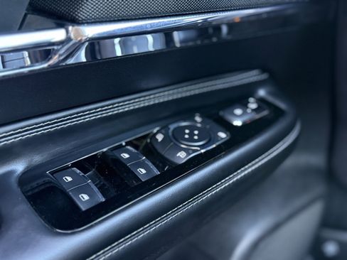 Used 2023 Lincoln Corsair Reserve w/ Equipment Group 202A image 17