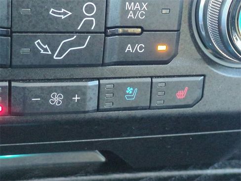 Certified 2021 Ford F250 Limited w/ FX4 Off-Road Package image 23