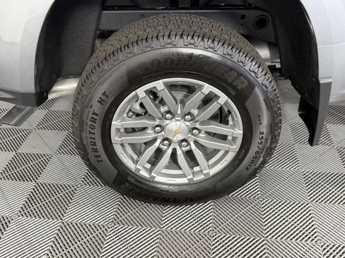 Used 2024 Chevrolet Colorado LT w/ LT Convenience Package III image 28