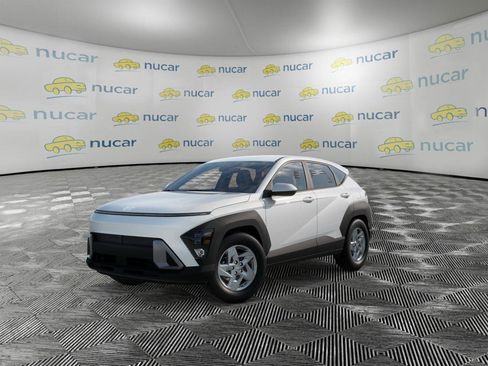 New 2026 Hyundai Kona SE image 1