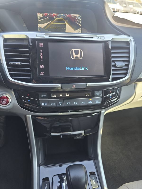 Used 2017 Honda Accord EX-L image 25
