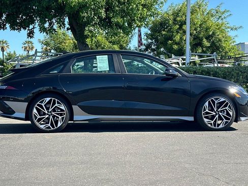 Used 2023 Hyundai Ioniq 6 SEL RWD image 2
