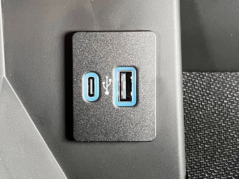 Used 2024 Ford F150 Lariat image 25