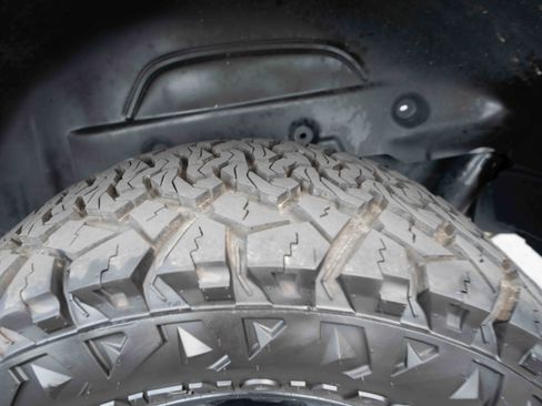 Used 2023 Jeep Wrangler Unlimited AWD/4WD image 30