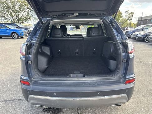 Used 2021 Jeep Cherokee Limited image 16