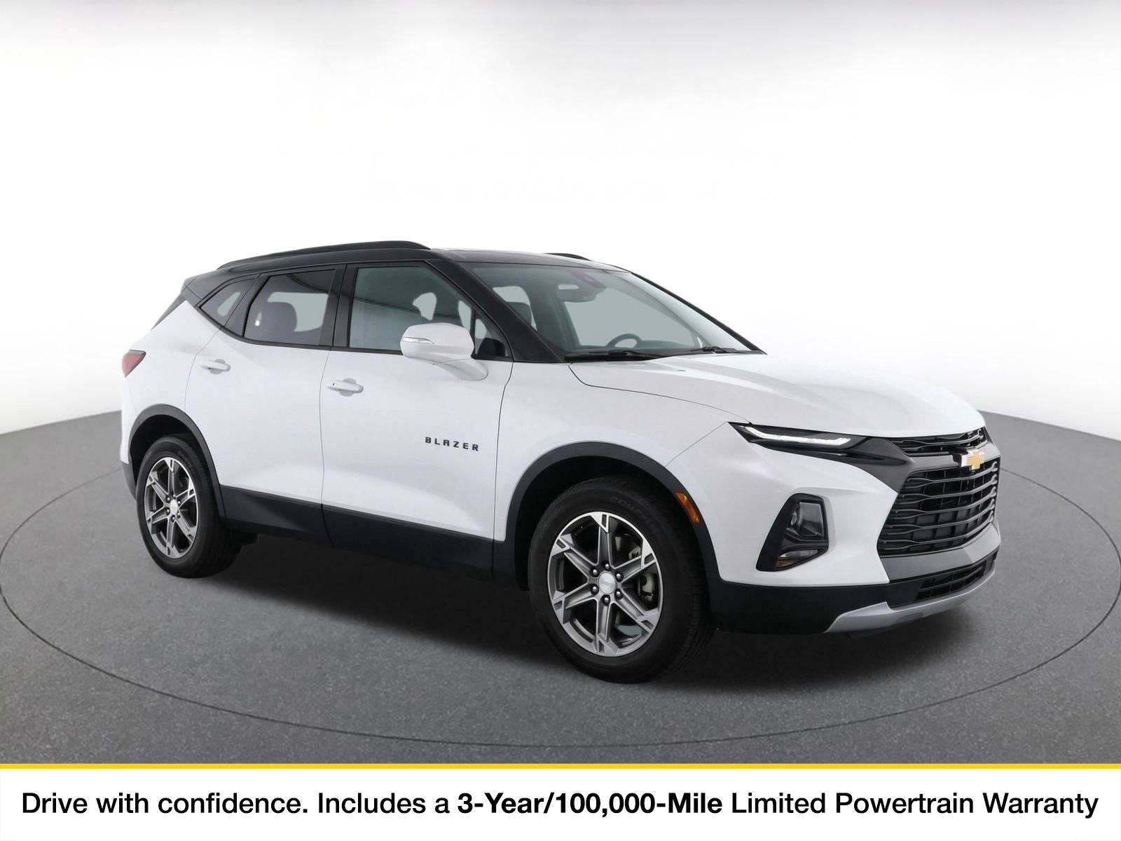 Used 2026 Chevrolet Blazer LT FWD image 1